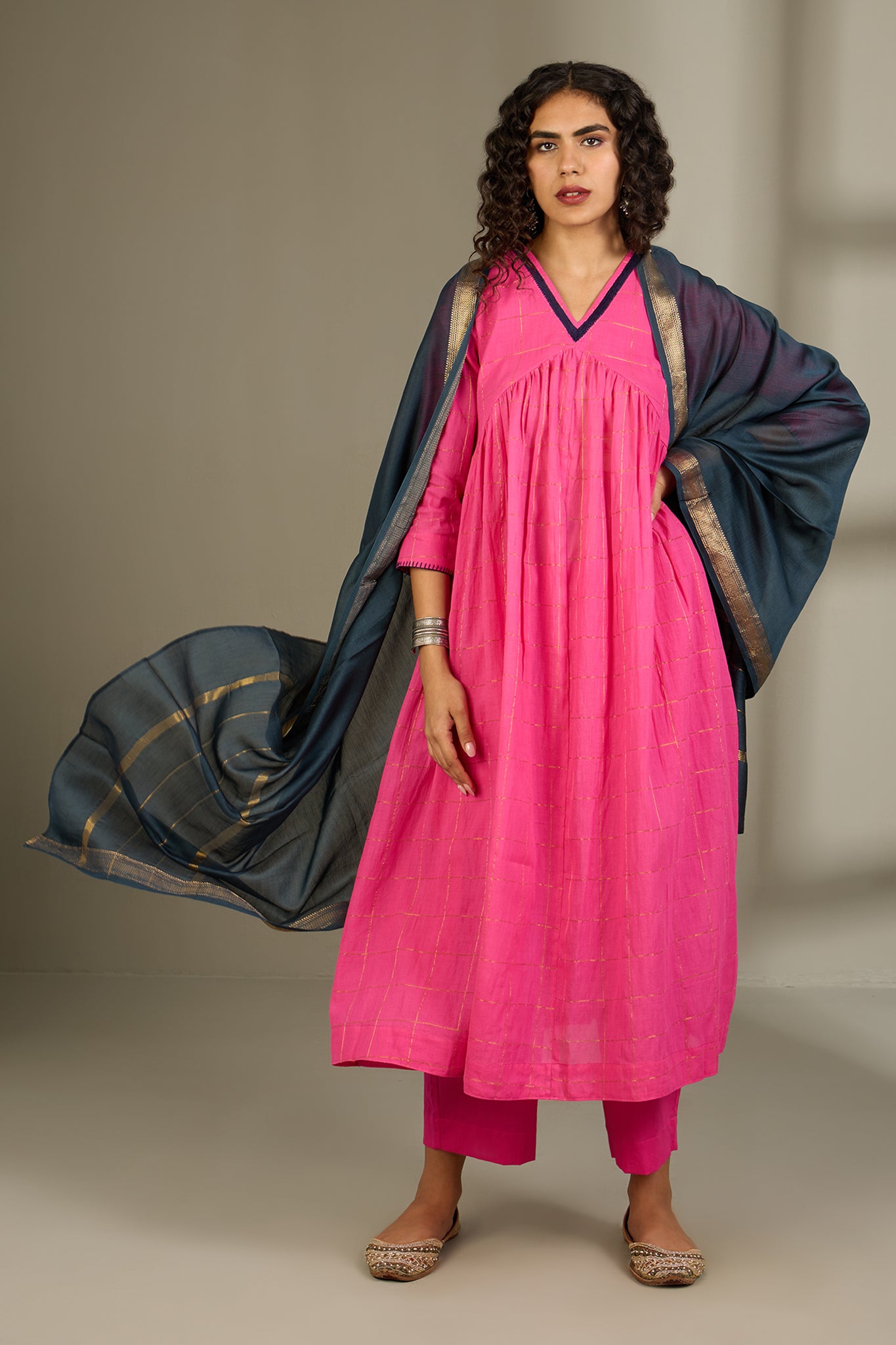Gulabi Grid & Gold V-Neck Gather Anarkali