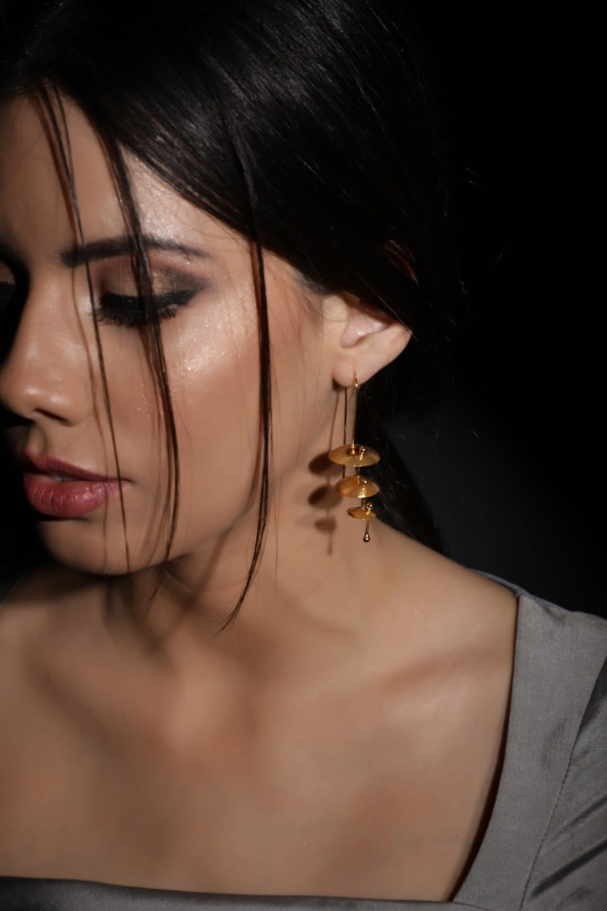 jewelry - berserk - gold plated temple drop earrings