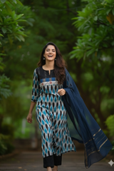 Ink-Dusted Sky Long Kurta With Slit